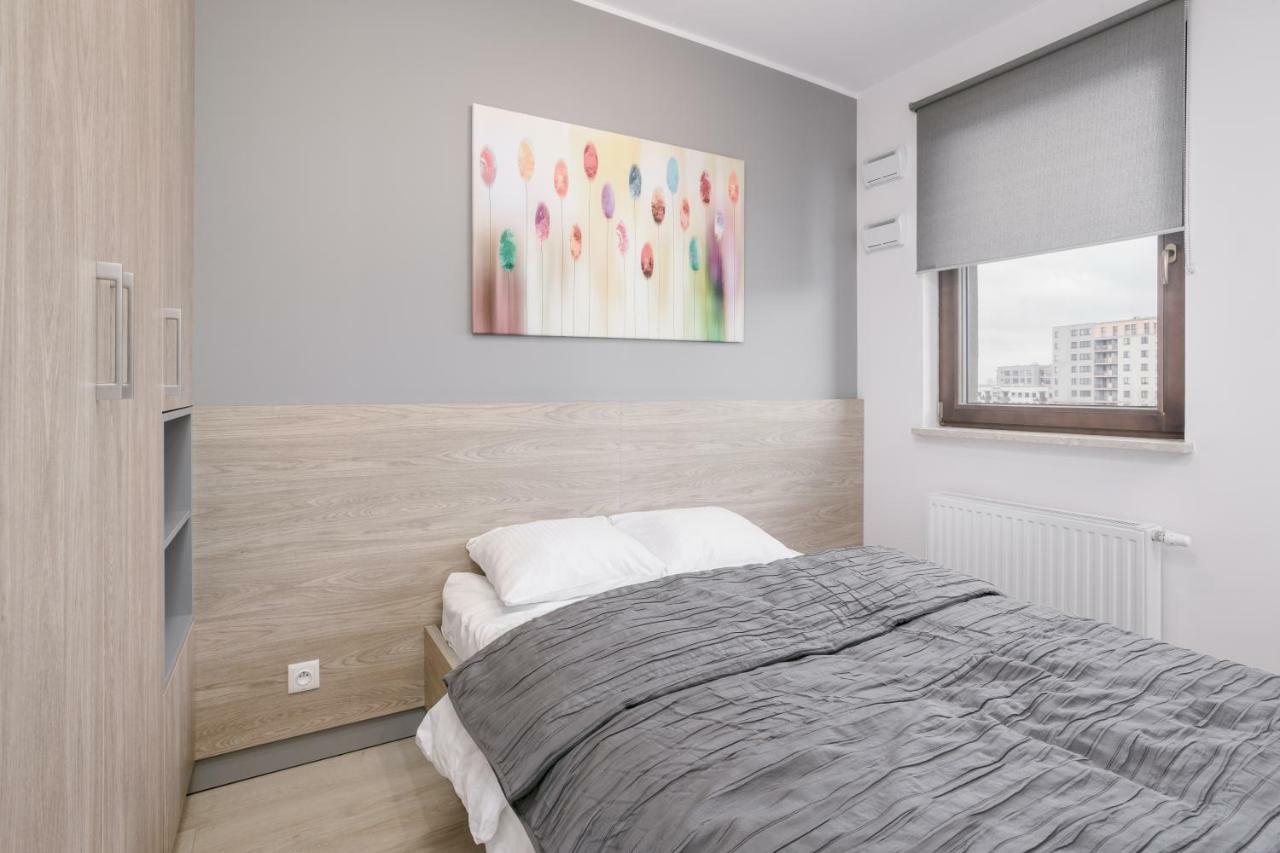 Chill Apartments Wola Warsaw Ngoại thất bức ảnh