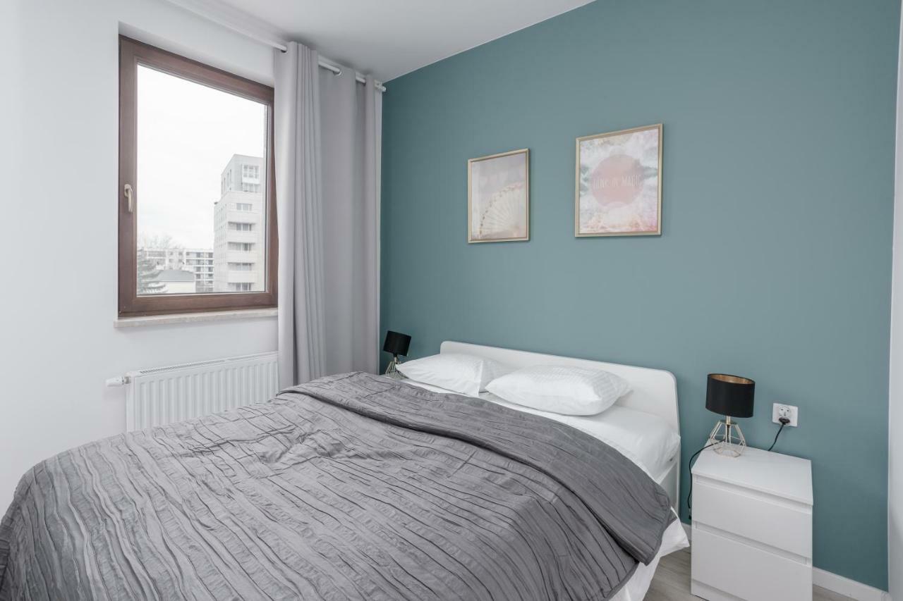 Chill Apartments Wola Warsaw Ngoại thất bức ảnh