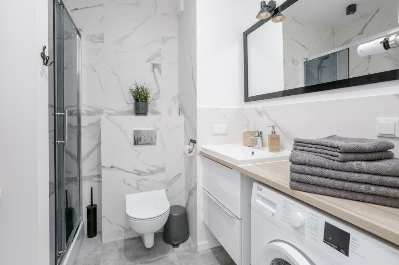 Chill Apartments Wola Warsaw Ngoại thất bức ảnh