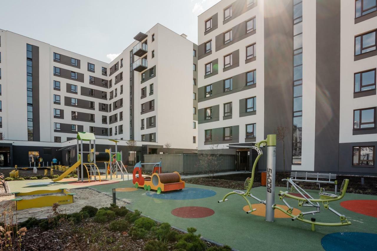 Chill Apartments Wola Warsaw Ngoại thất bức ảnh
