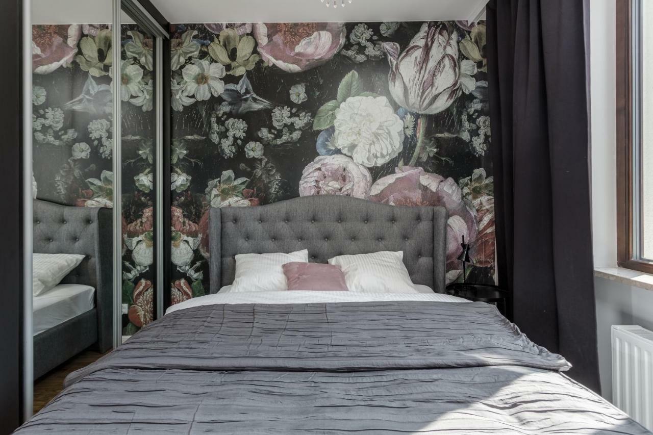 Chill Apartments Wola Warsaw Ngoại thất bức ảnh