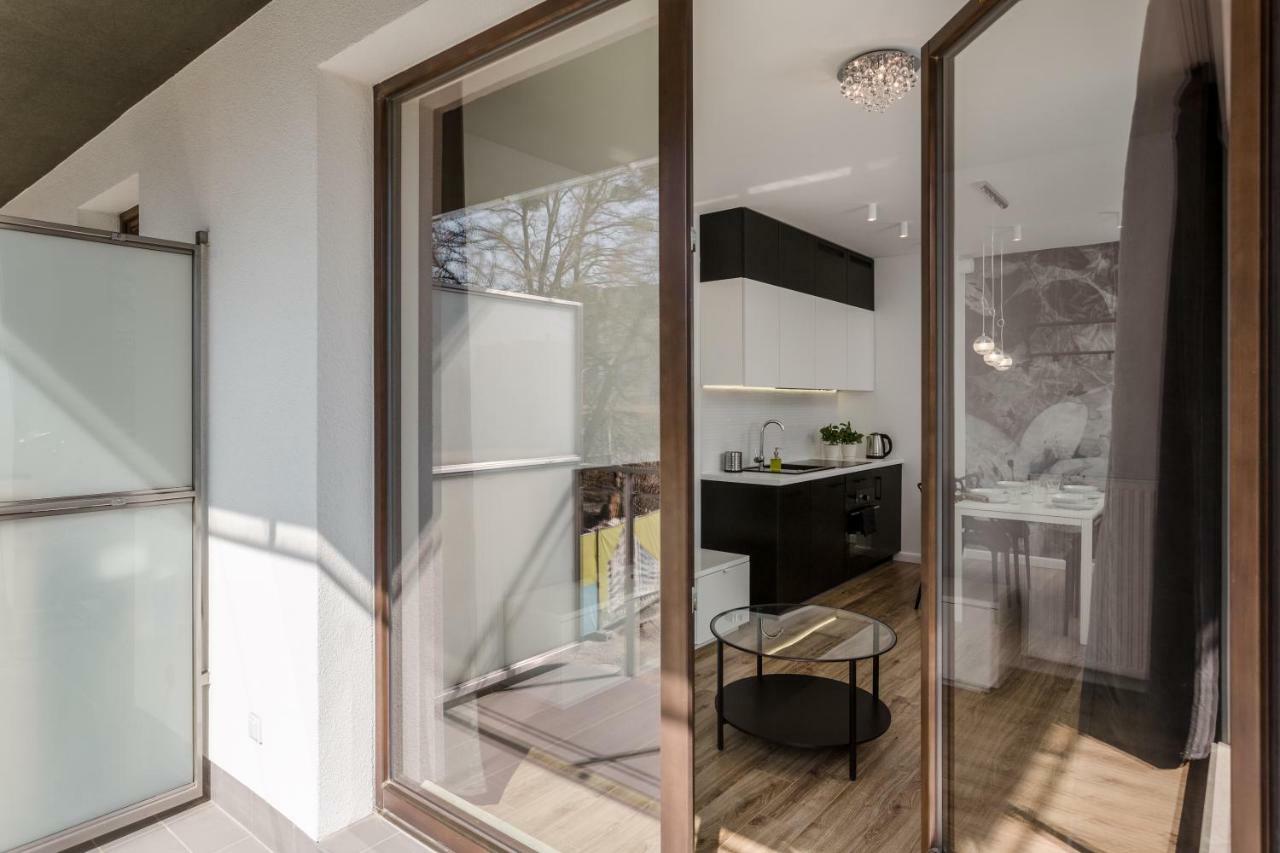 Chill Apartments Wola Warsaw Ngoại thất bức ảnh