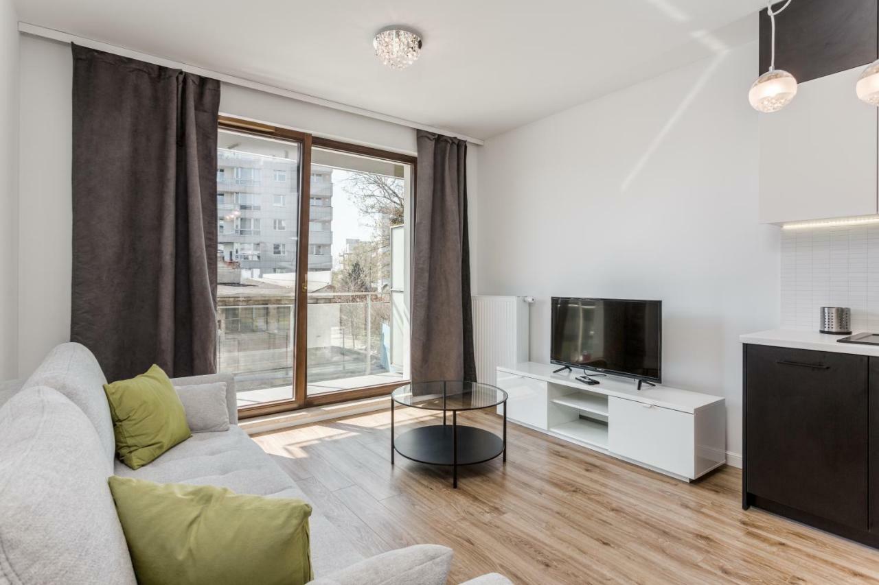 Chill Apartments Wola Warsaw Ngoại thất bức ảnh